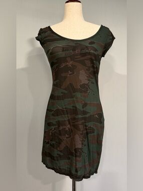 Victoria’s Secret Vintage Beach Tee’s Camo Scoop Neck Dress/Swim Cover Up